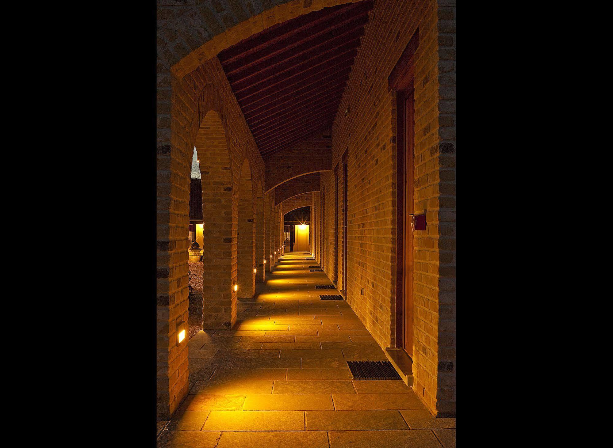 Country Lodge Hotel Moriaanshoofd Oudenaarde Exterior foto